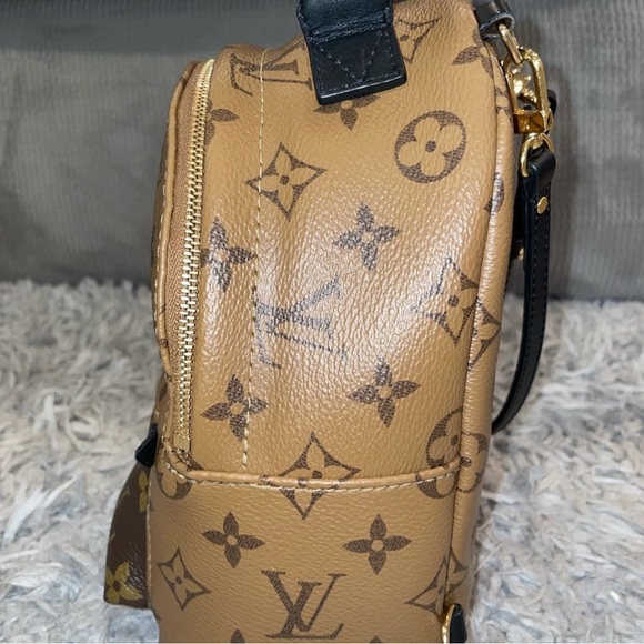 100% Authentic Louis Vuitton Reverse Palm Springs Mini!
DISCONTINUED!! - Picture 8 of 9